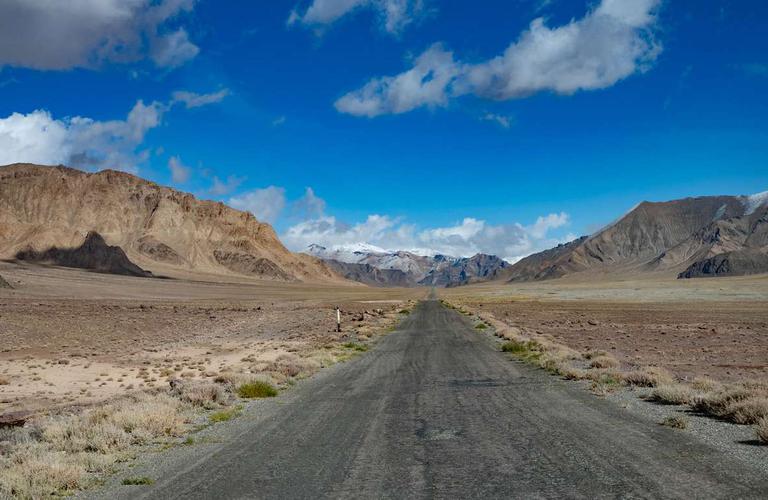 Dushanbe to Osh Pamir Highway Tour including the Wakhan valley