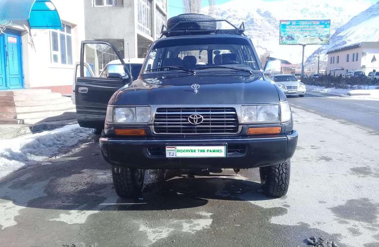 Rent Toyota Land Cruiser 80 in Tajikistan 