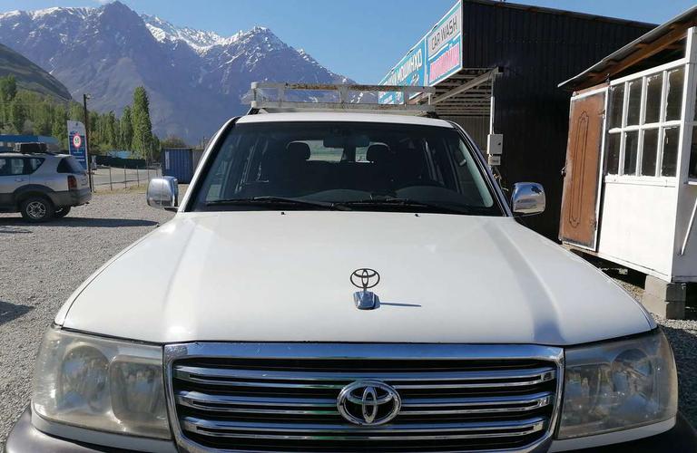Rent Land Cruiser 100 in Tajikistan 