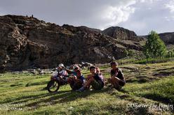 Niños, pueblo Savnob, valle Bartang, Pamir
